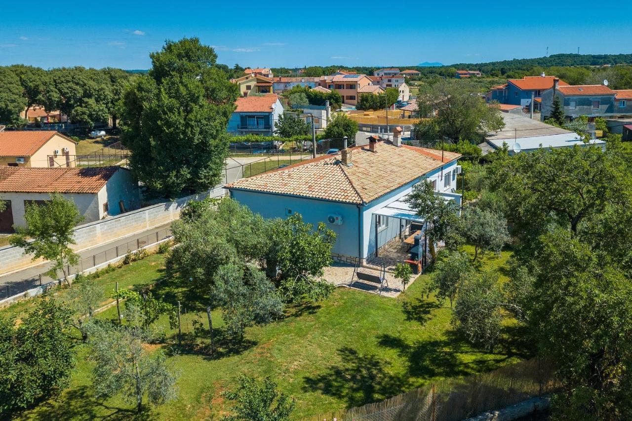 Holiday House Chill Out Loborika Marčana Dış mekan fotoğraf
