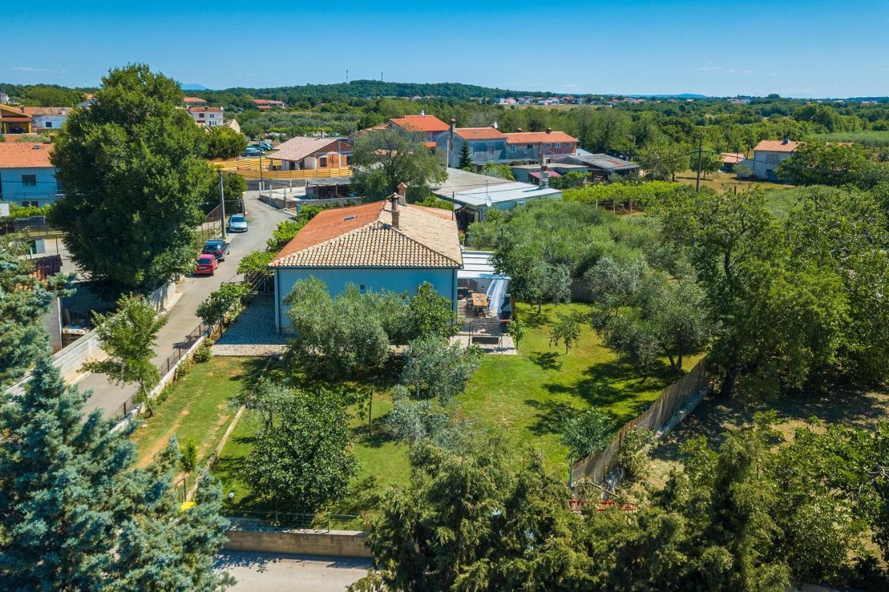 Holiday House Chill Out Loborika Marčana Dış mekan fotoğraf